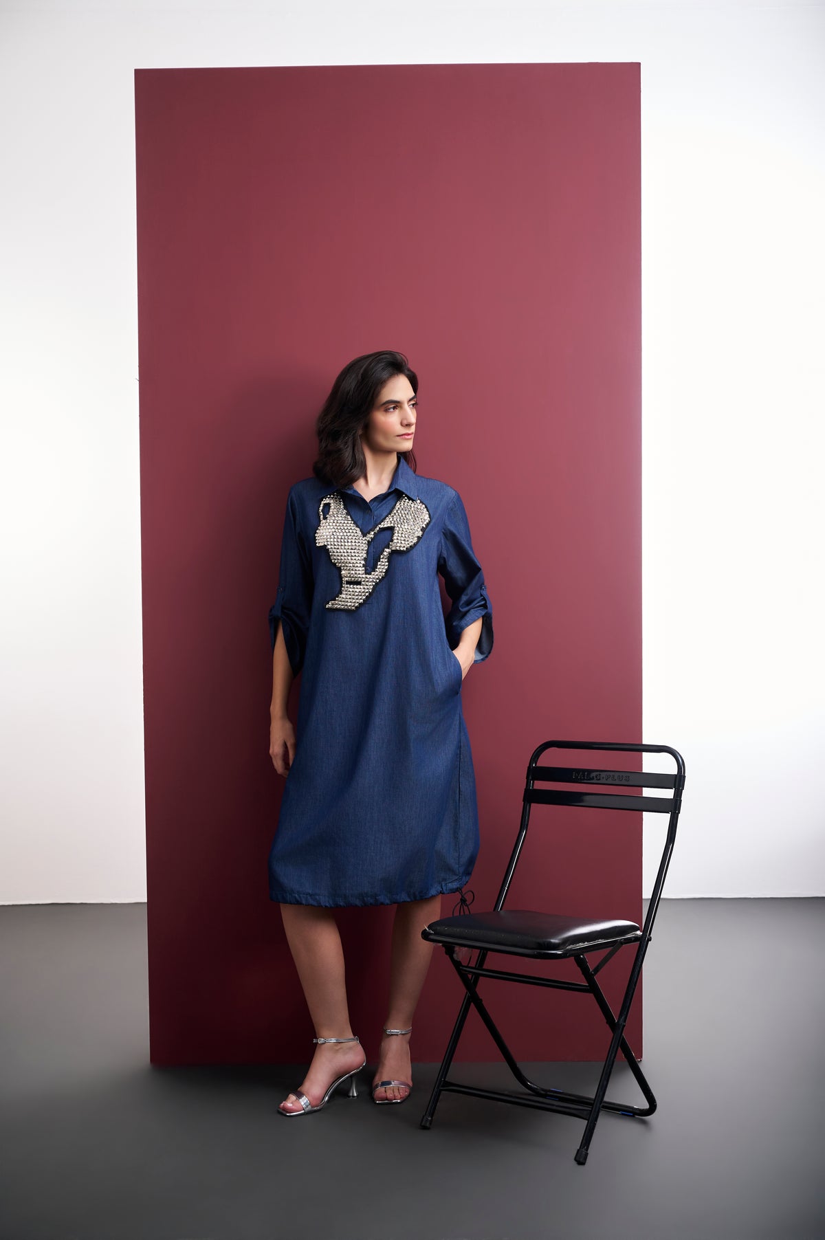 BLUE COTTON DENIM DRESS WITH STUDDED NECK ACCESSORY