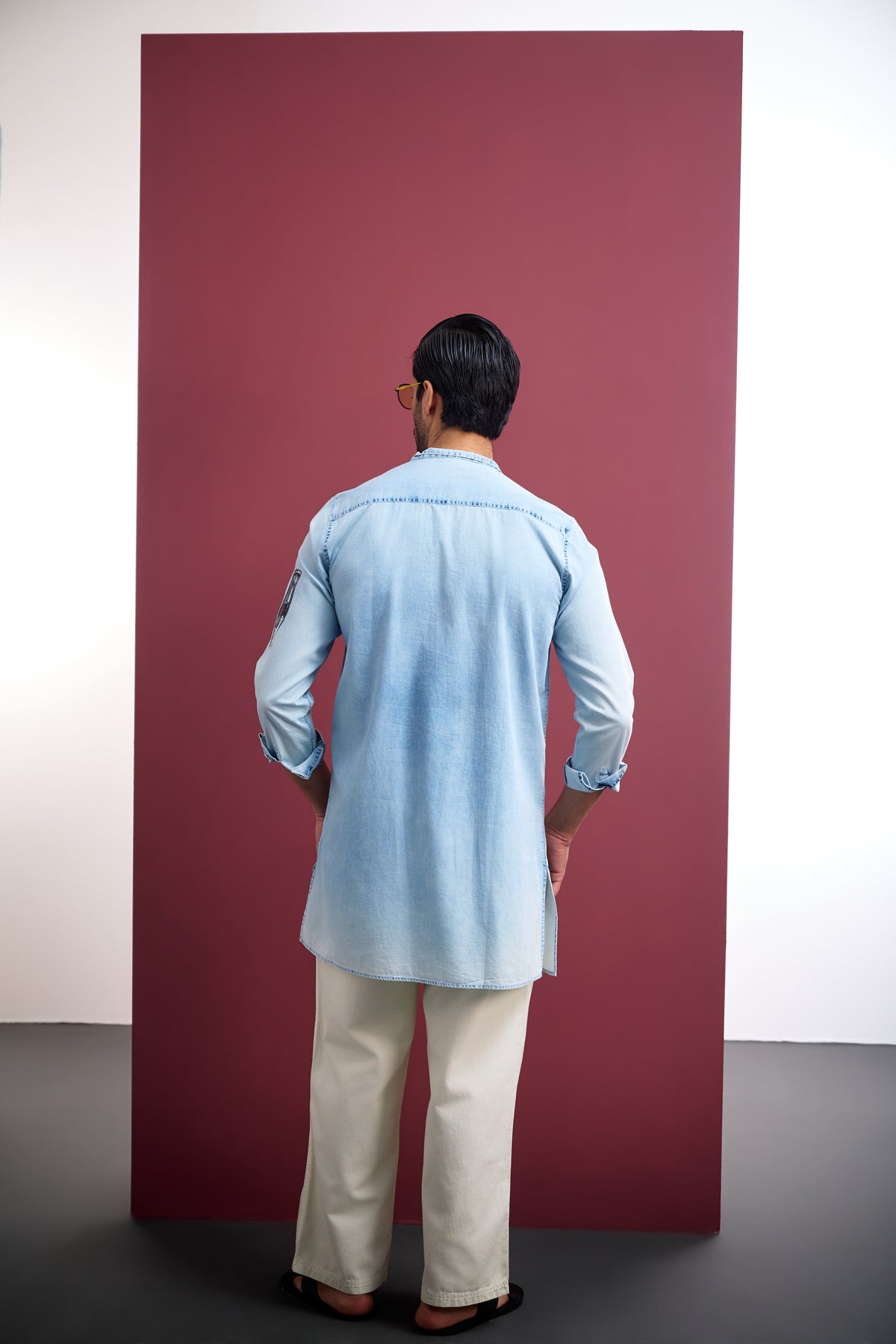 WASHED DENIM SHORT KURTA WITH POP-ART PRINT