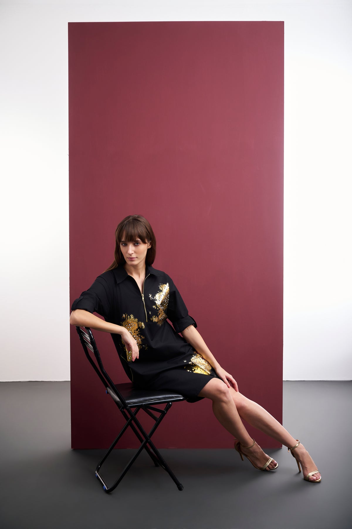BLACK GOLD FOIL SHIRT DRESS WITH HALF-ZIPPER