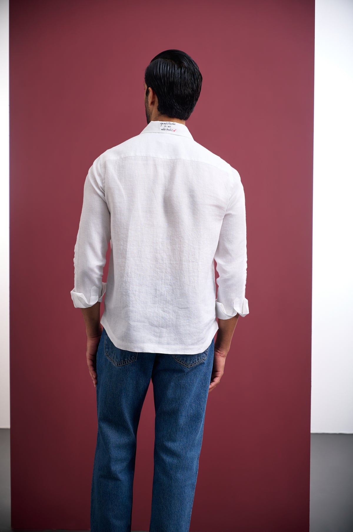 WHITE LINEN SHIRT WITH HAND-PAINTED DETAILS