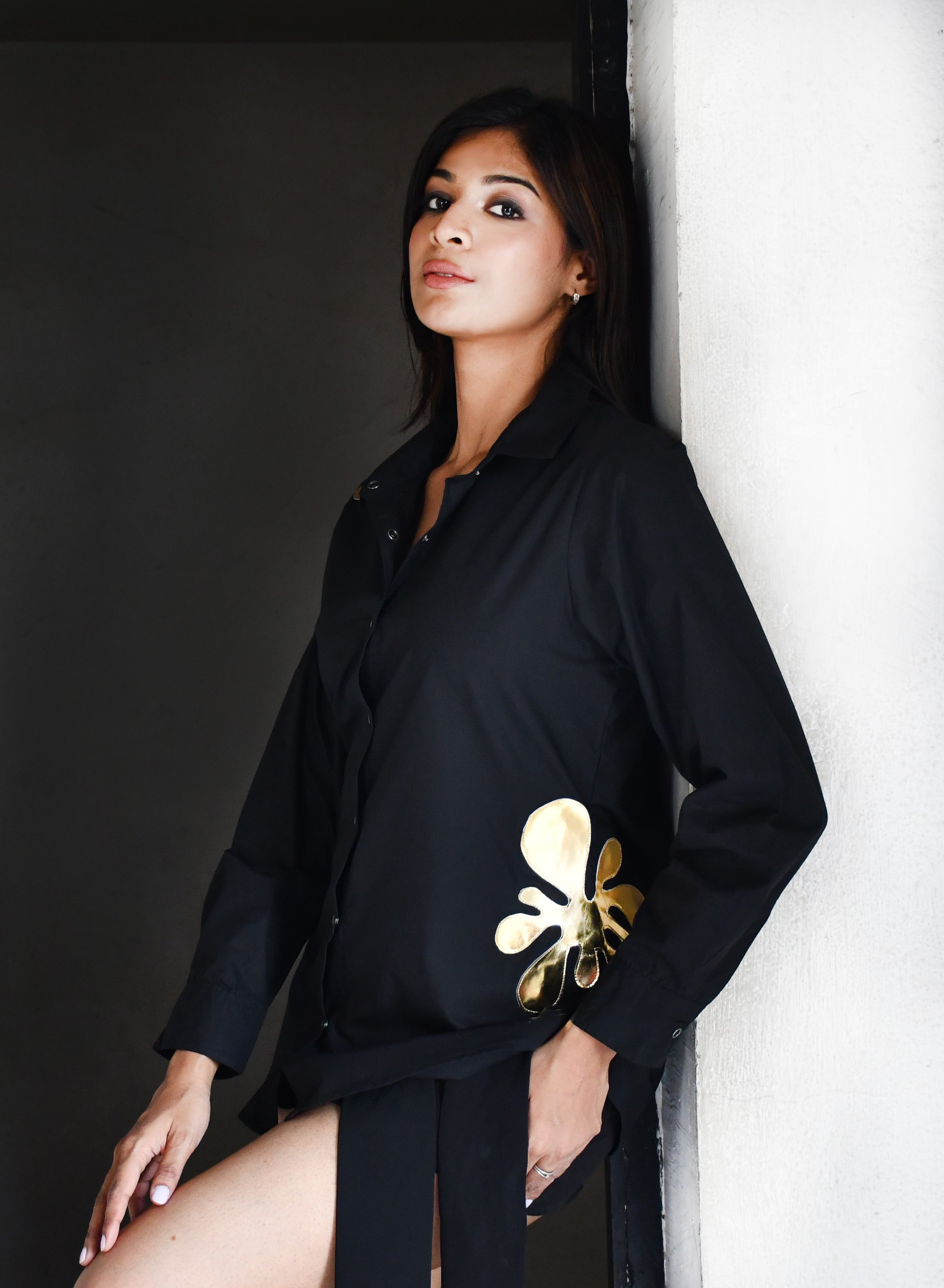 BLACK COTTON SHIRT WITH GOLD LEAF PATCH