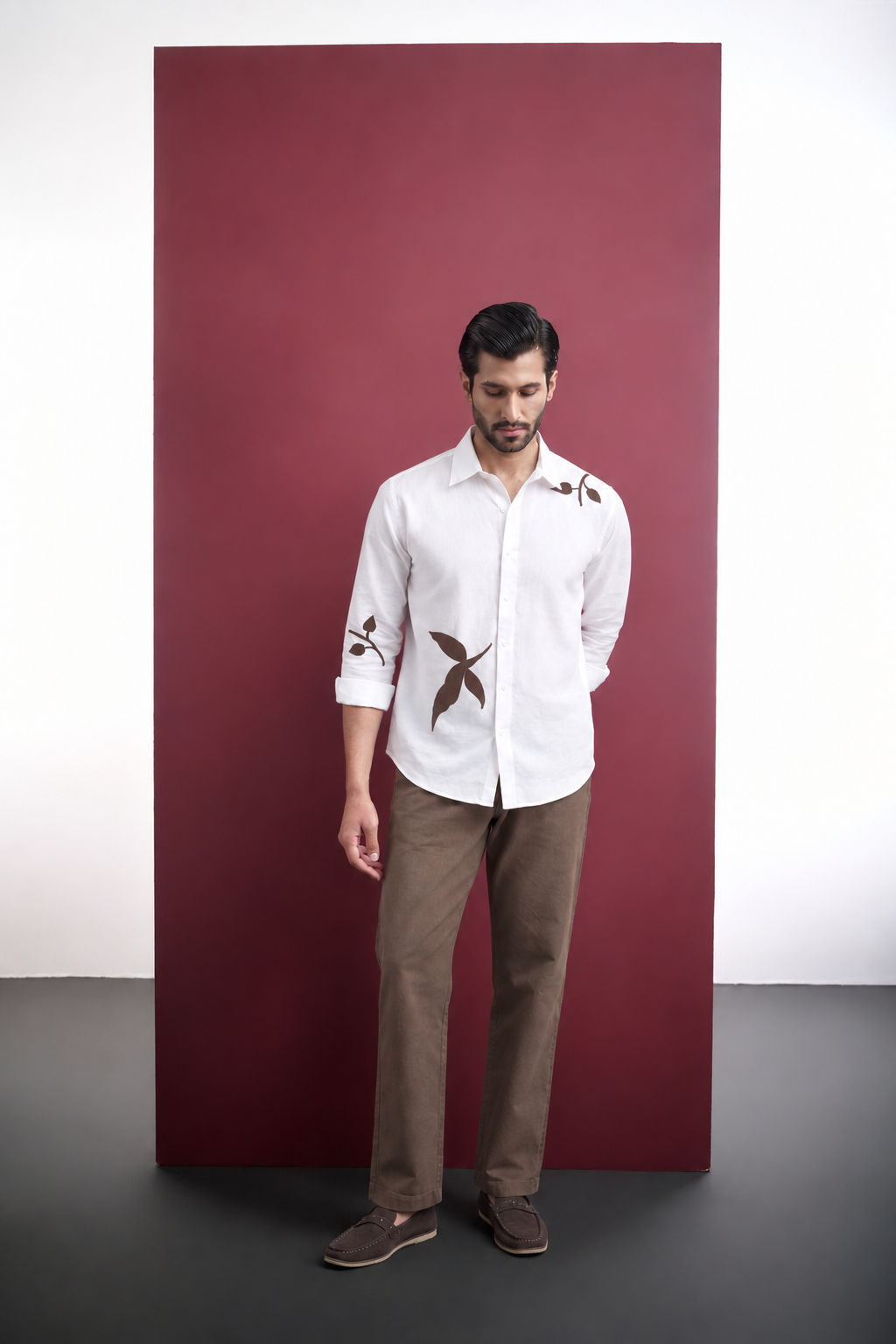 WHITE COTTON VELVET APPLIQUÉ SHIRT